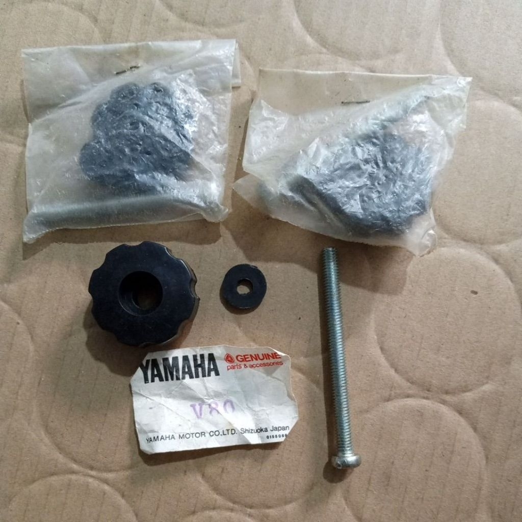BAUT TEPONG/BODY BELAKANG YAMAHA V75/V80