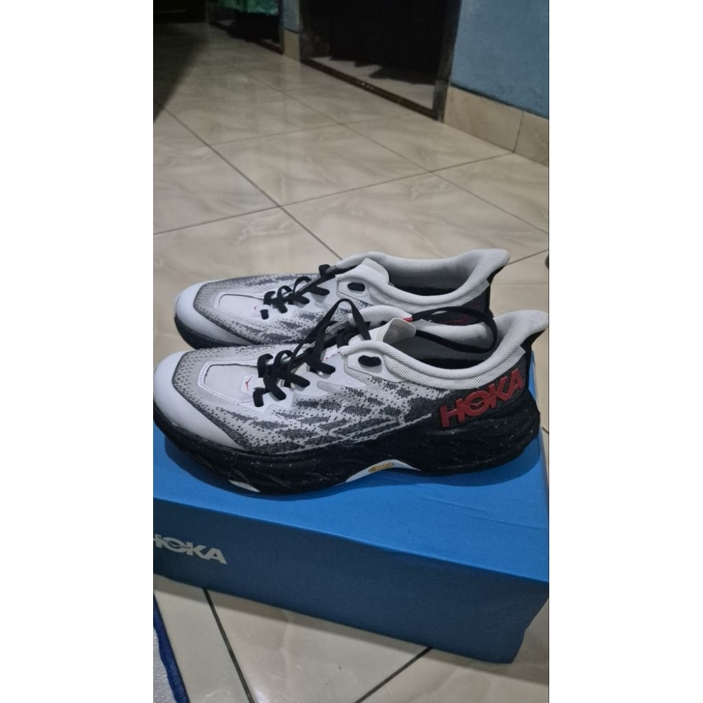 HOKA SPEEDGOAT 5 Second Trail running