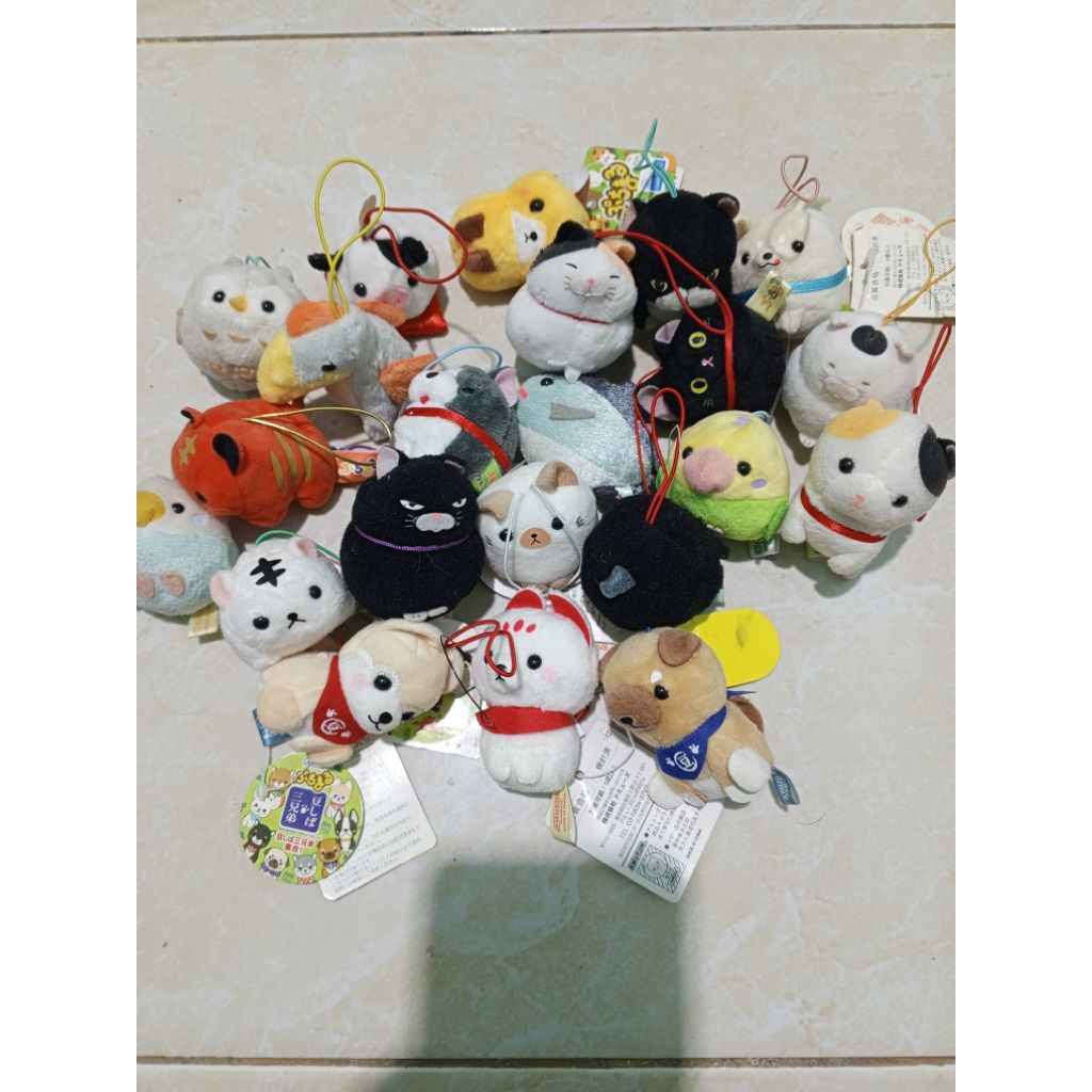 Ganci Amuse Bulir Keychain Brand Japan