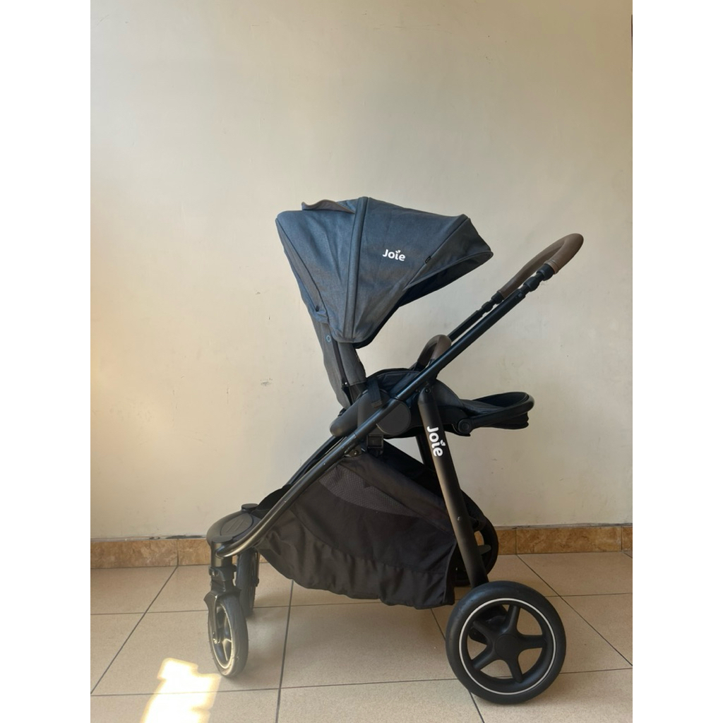 JOIE Versatrax stroller preloved