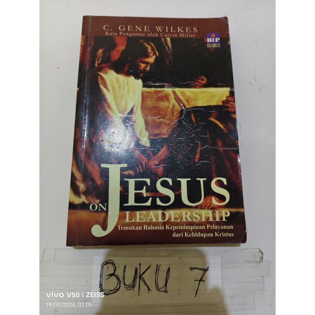 buku JESUS on leadership by C. GENE WILKES