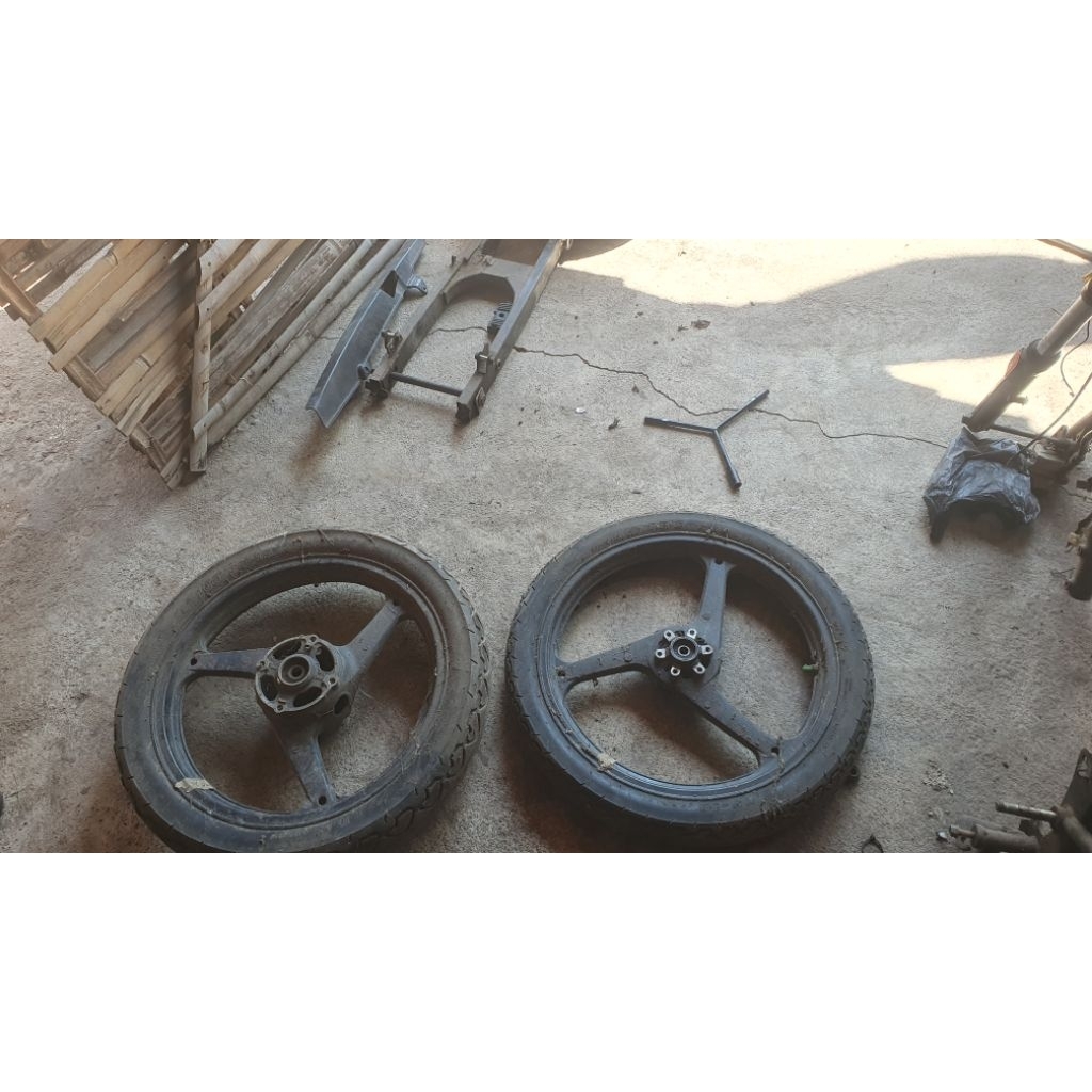 velg & ban tiger revo 2012 ori copotan