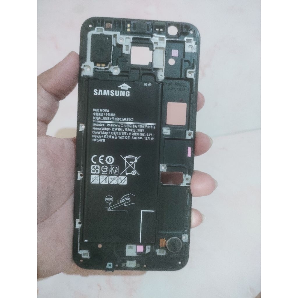 Frame LCD dan Baterai Batu Batre Samsung J4+ J4 Plus Ori Original Copotan HP