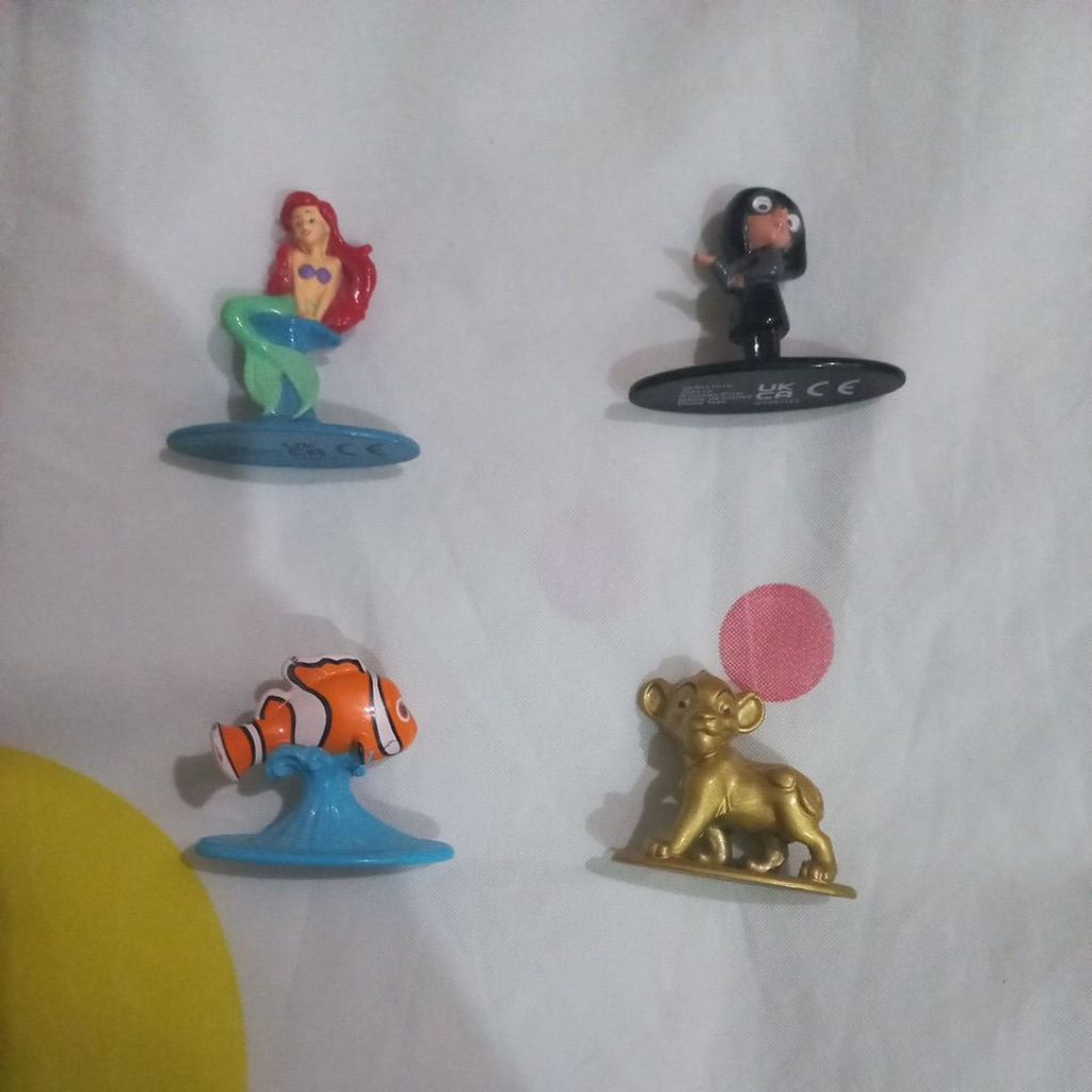 disney mystery figure blindbag disney pixar disney 100 nemo finding nemo finding dory simba ariel th