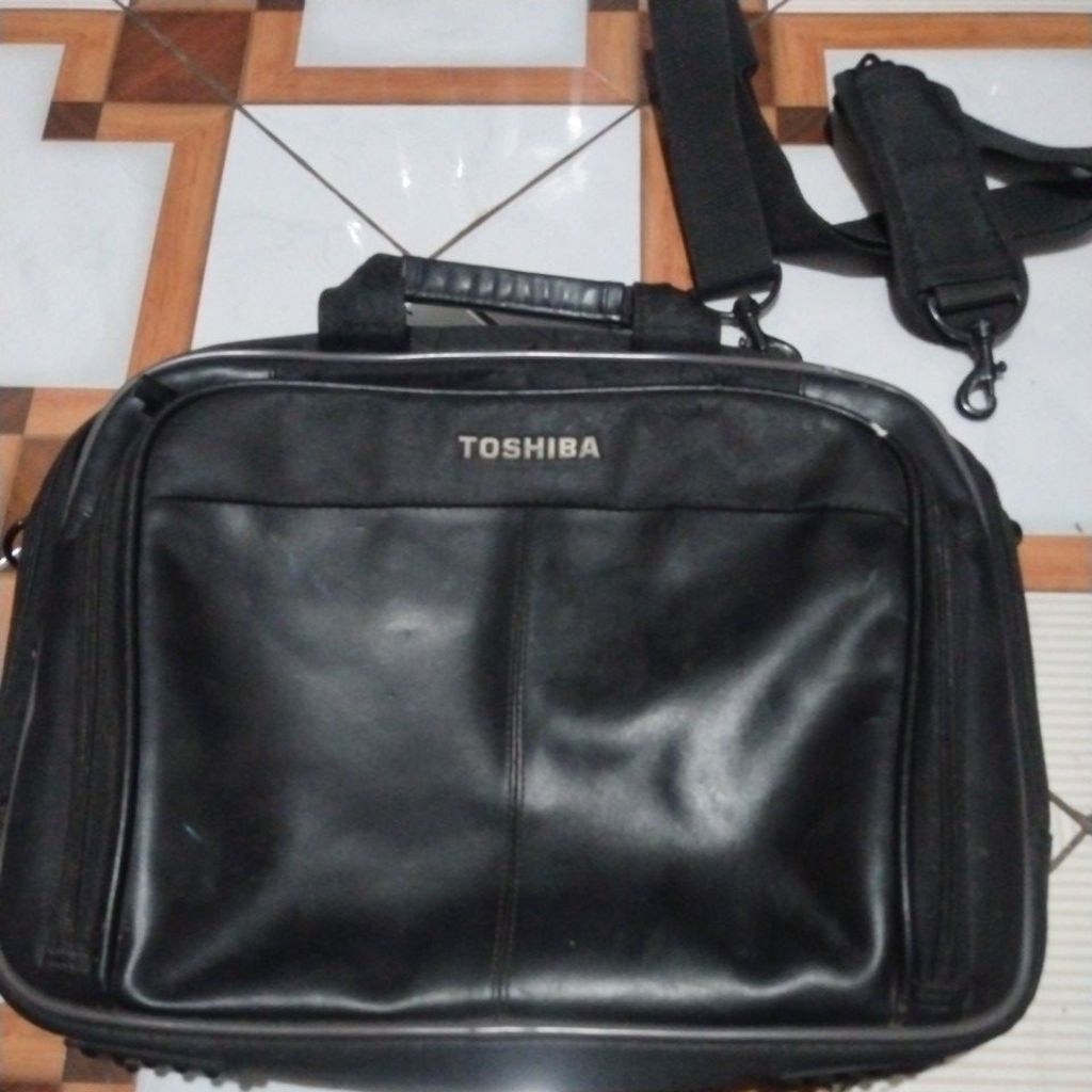 Tas laptop Thosiba