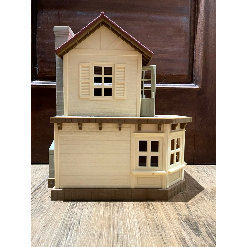 PART RUMAH SILVANIAN CITY LIGHT PELOVE