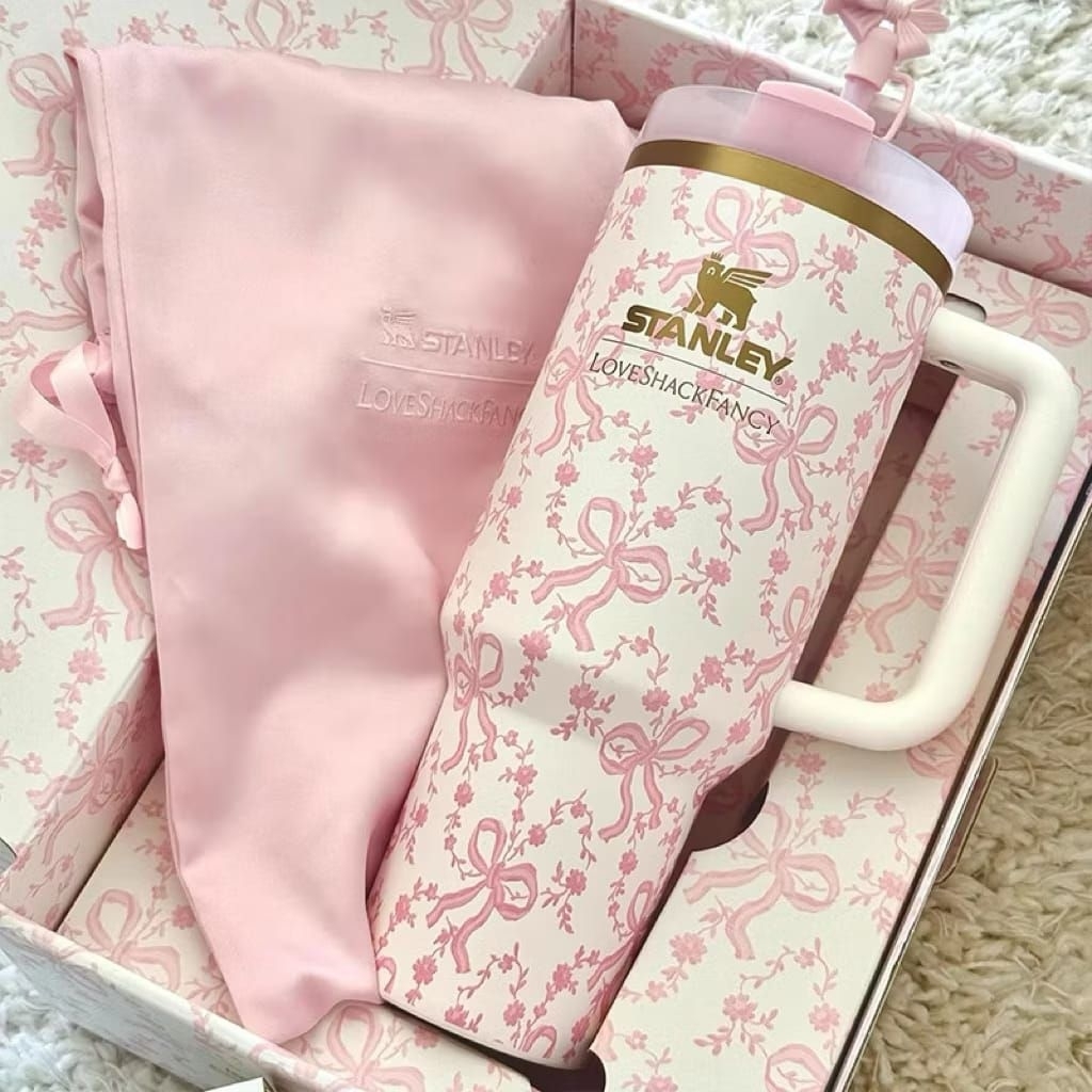 STANLEY TUMBLER QUENCHER X LOVE SHACK FANCY ( GIFT SET )