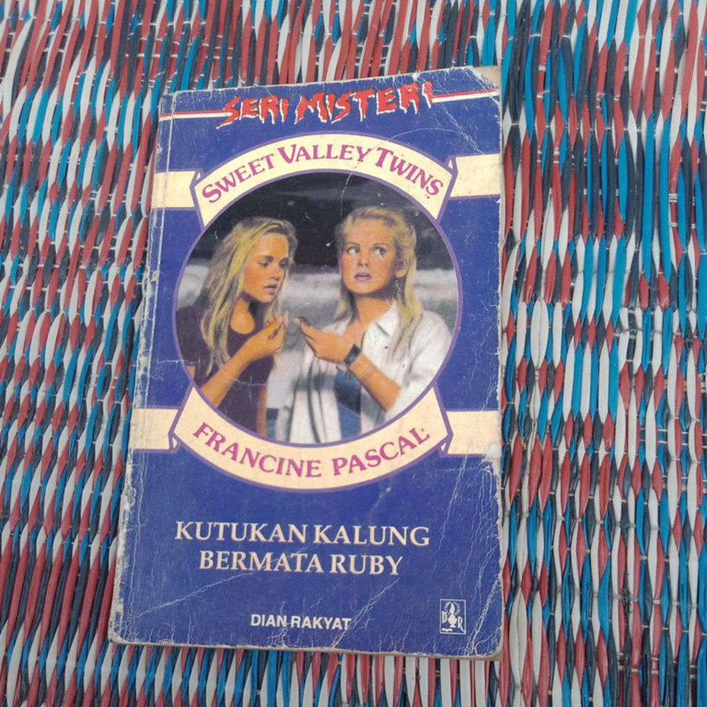 Novel seri misteri - Kutukan kalung bermata ruby