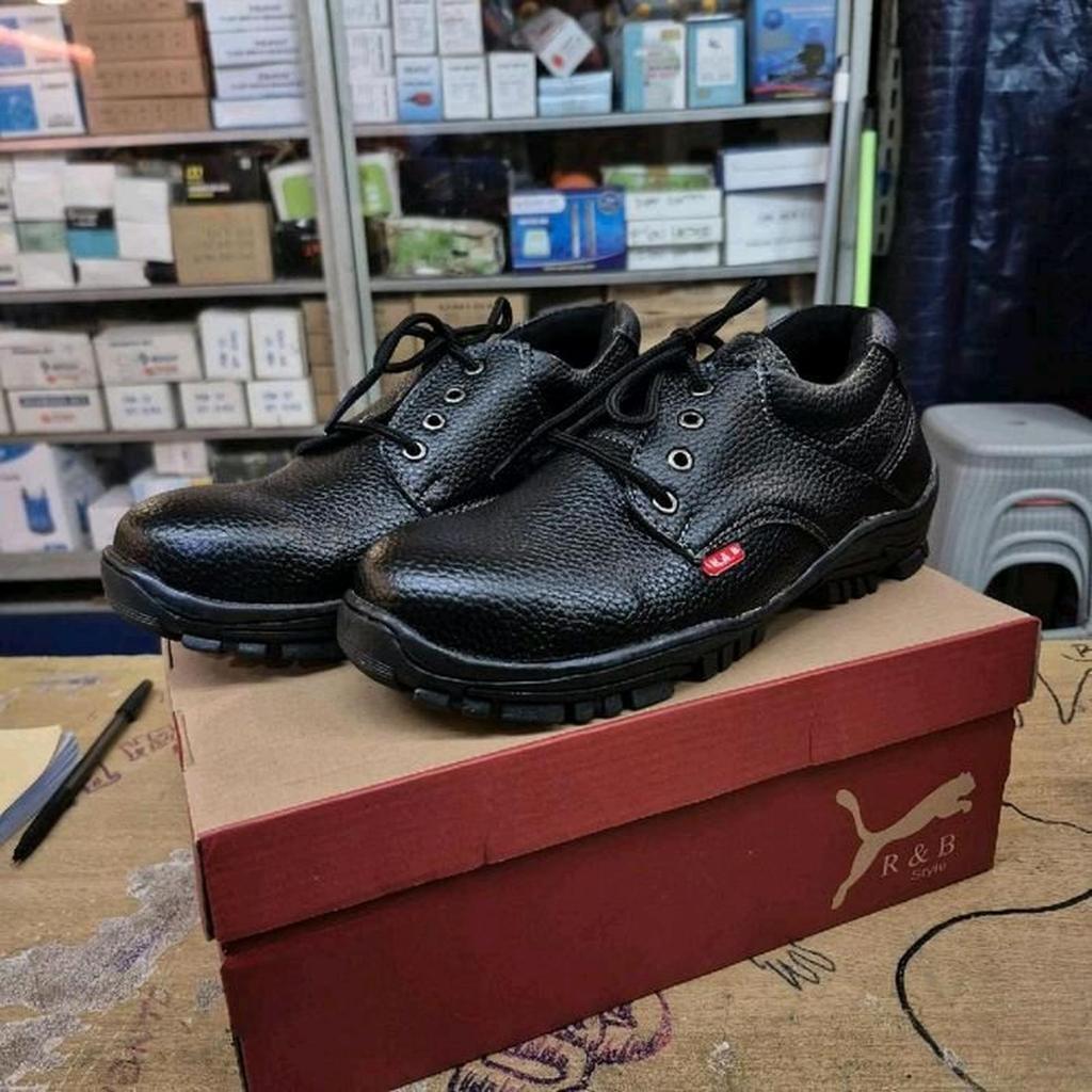 Sepatu Safety R&B Pendek Tali / Sepatu Safety Kulit Asli / Sepatu Safety Pendek Tali