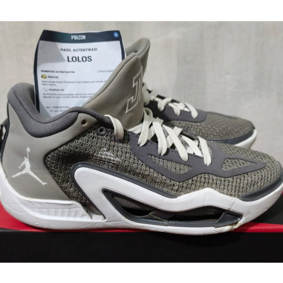Legit Nike Jordan Tatum 1 sz 40,5