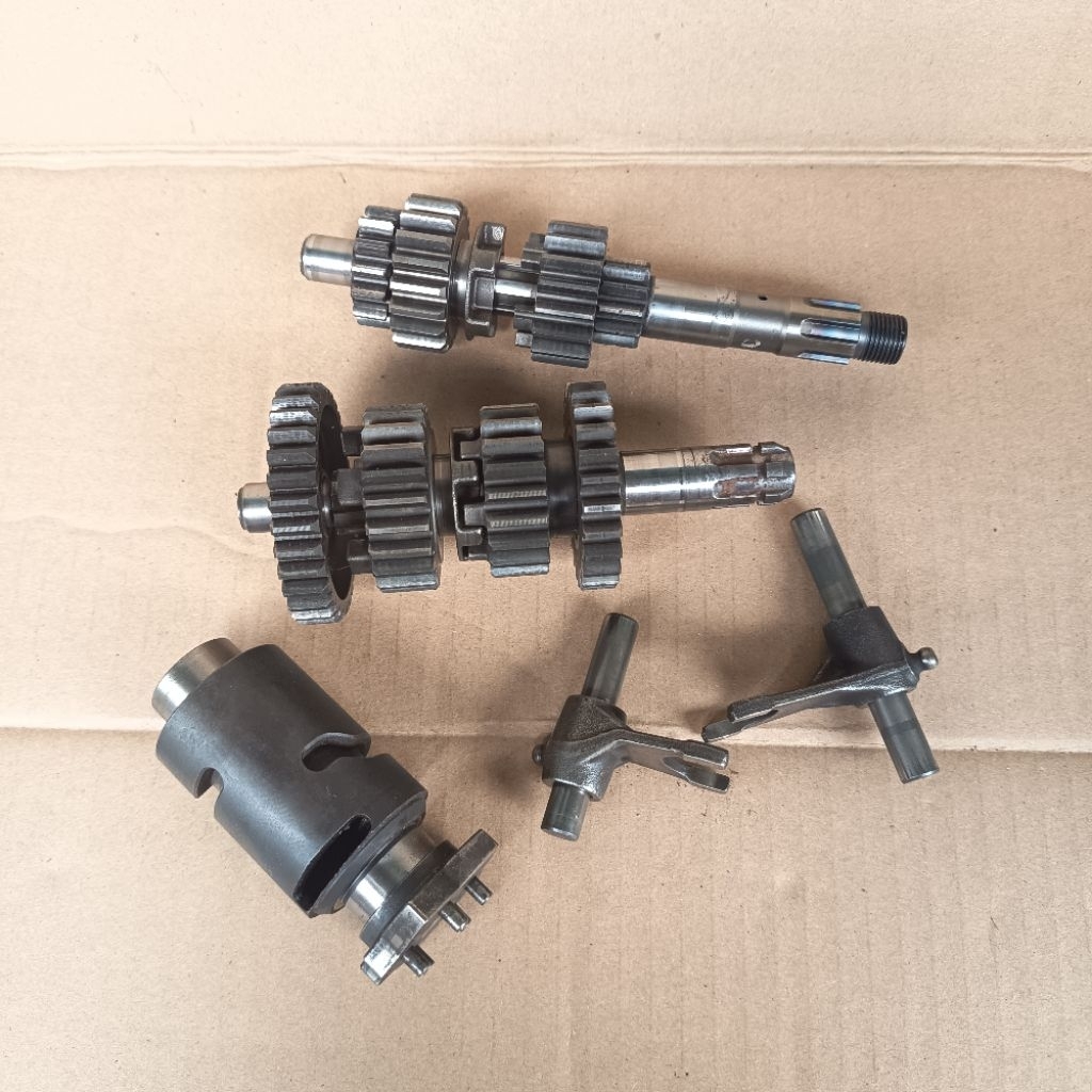 Gearbox Gear Gigi Rasio Transmisi Suzuki Shogun 125 Axelo FL NR RR ROBOT Kopling Manual Original cop