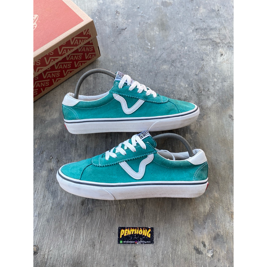 vans second