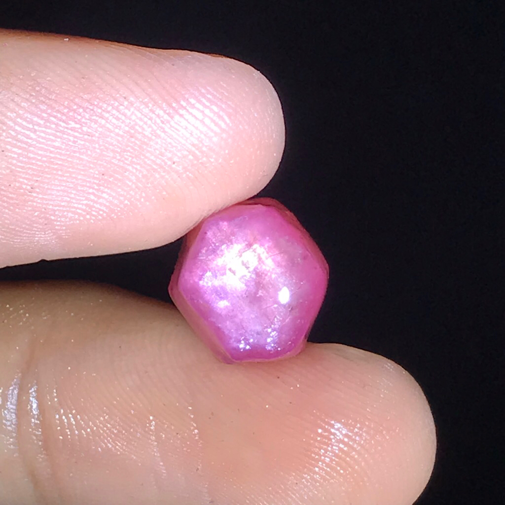 BAHAN RUBY STAR DIM 11 X 10 X 8 MM