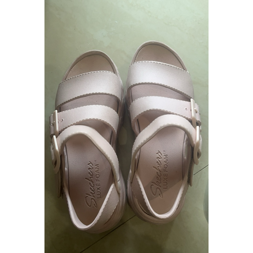 SKECHERS D'LITES 2.0 • SEPATU SANDAL WANITA