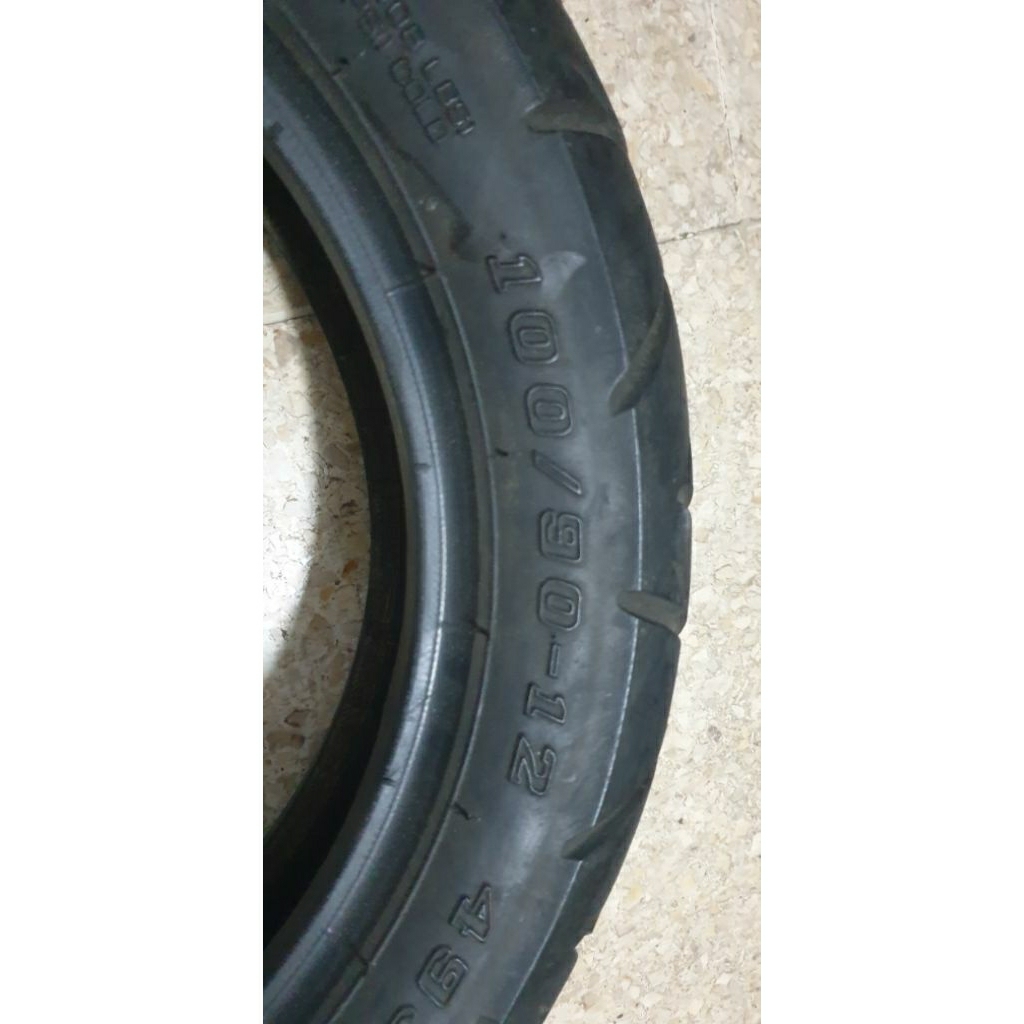Ban Motor ex KSR IRC MB99 100/90/12 bekas 30 persen