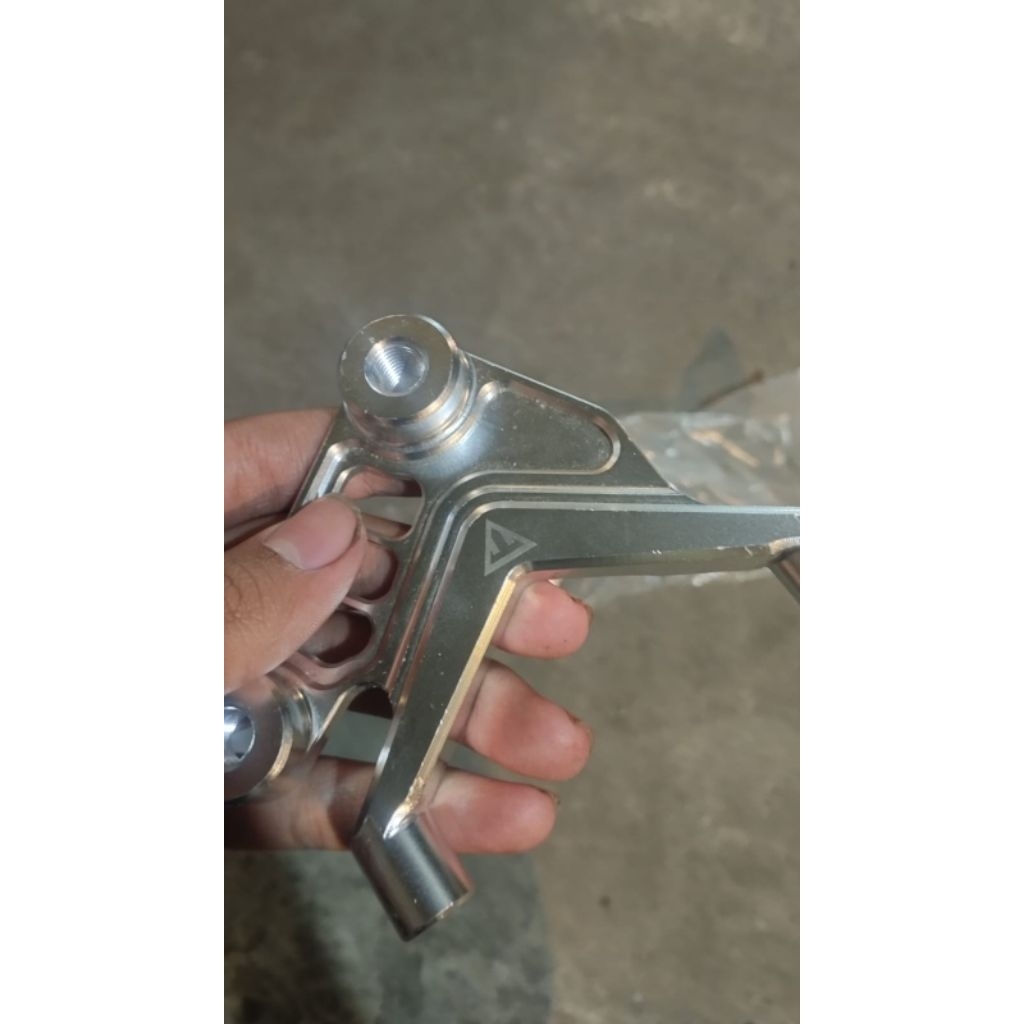 bracket kaliper formula TAD fizr uk 300