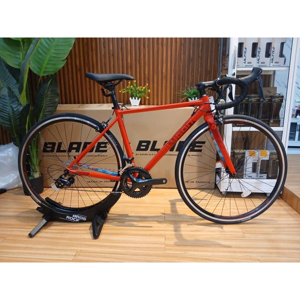 ROADBIKE POLYGON STRATTOS S3 SIZE S BARU