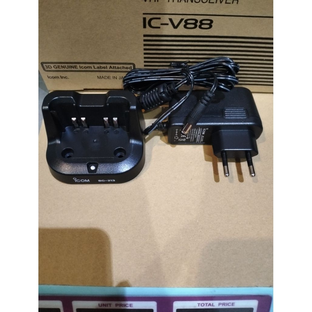 Charger HT icom V88 icom IC V88