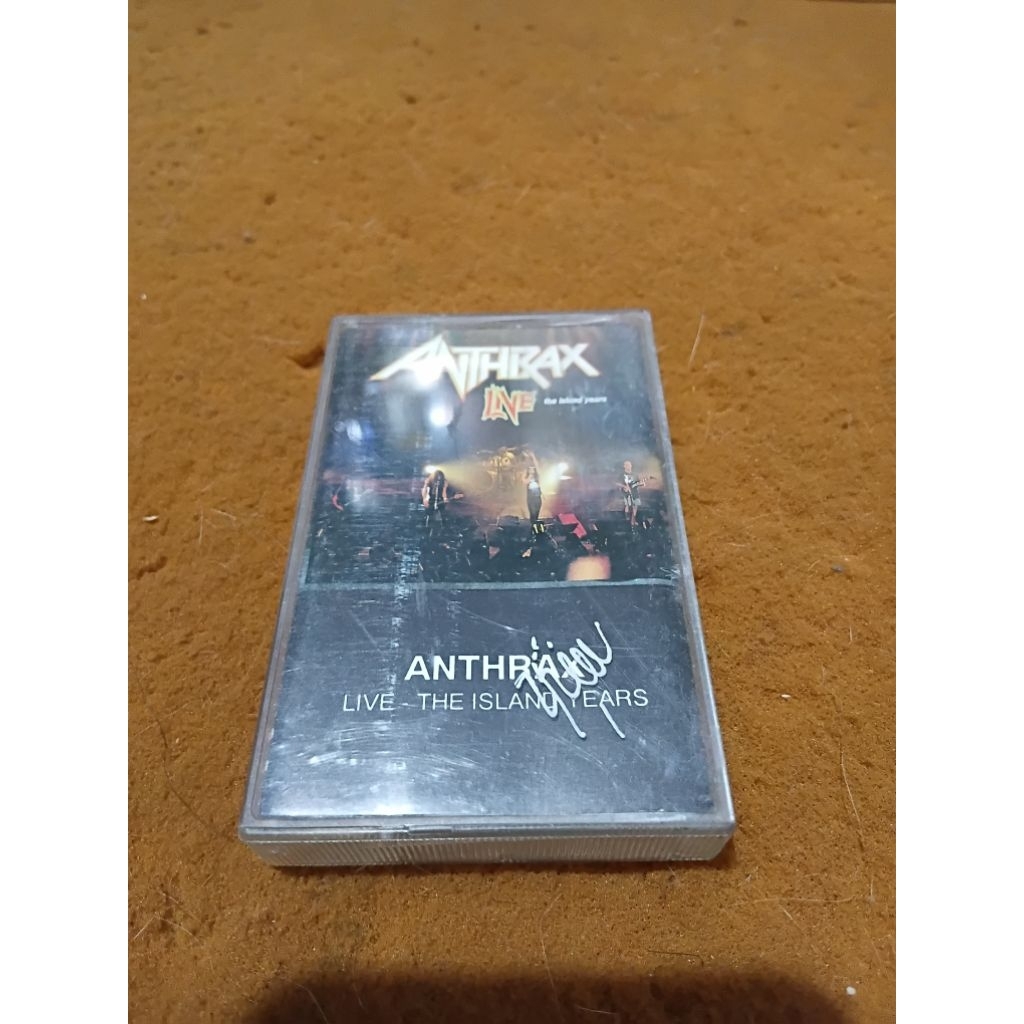 Kaset Anthrax Album Live The Island years