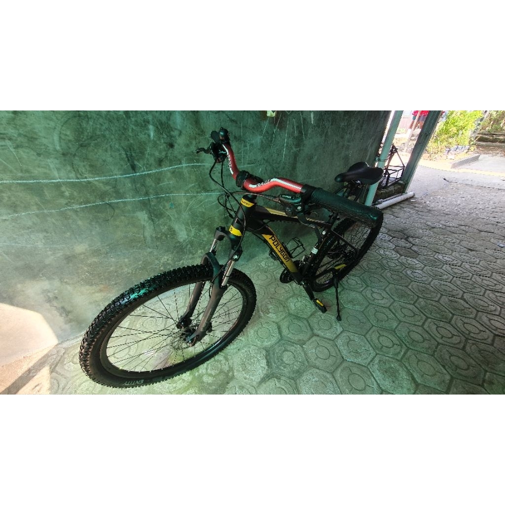 MTB Polygon cascade 4 like new