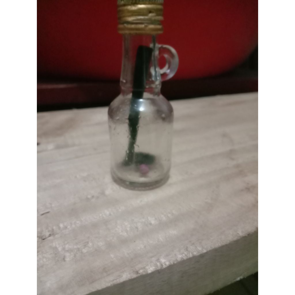 Kayu wunglen dalam botol