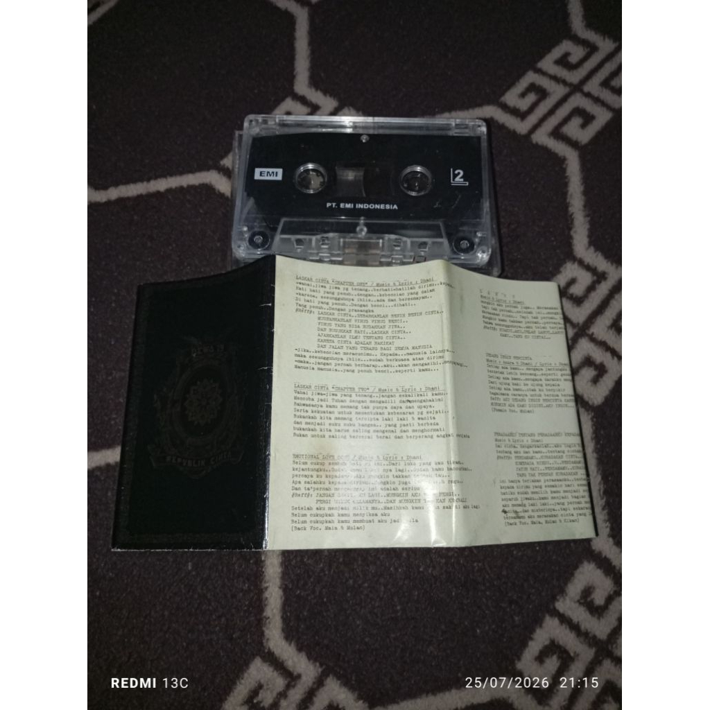 kaset pita dewa 19 republik cinta
