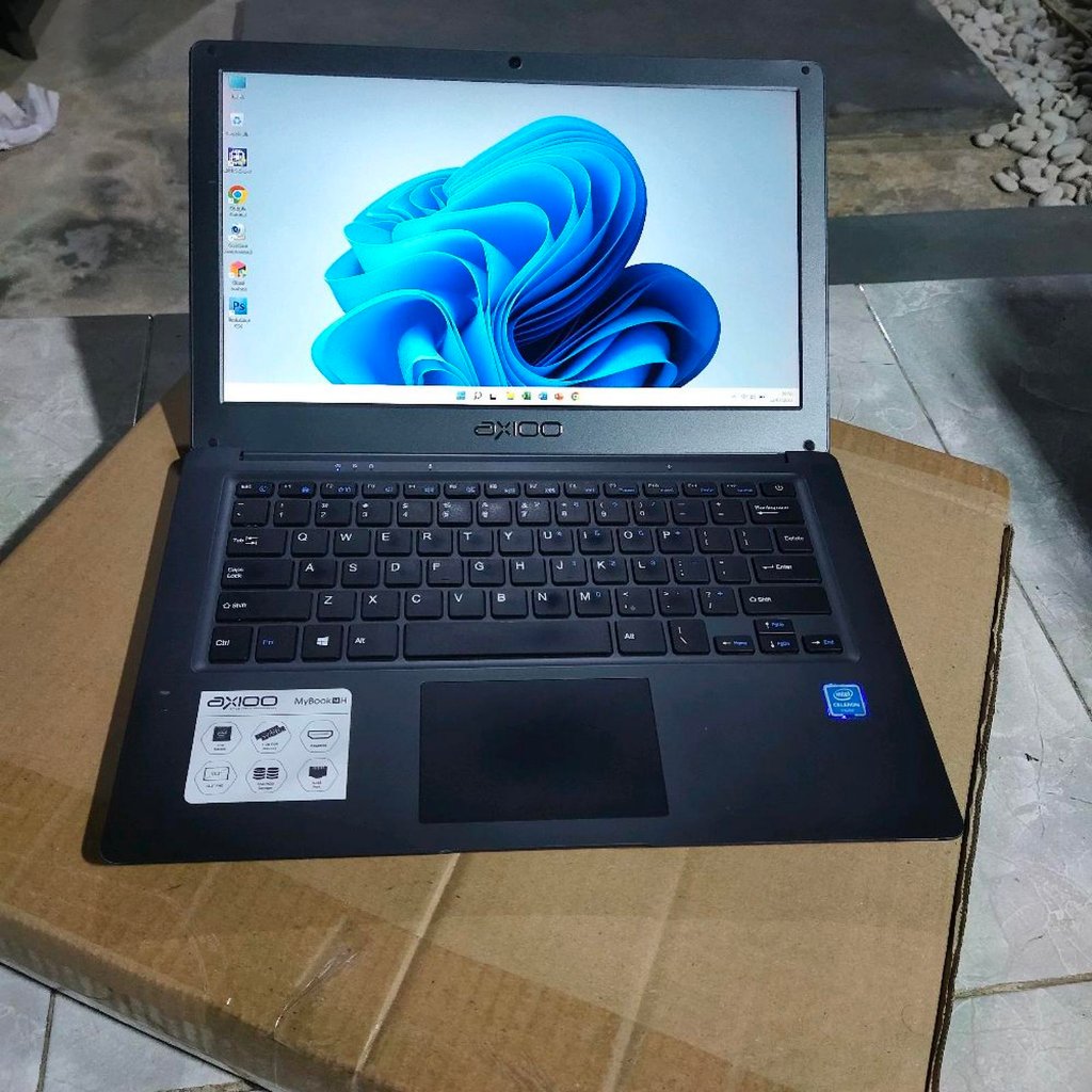 AXIOO MYBOOK 14 H Intel Celeron N4020 RAM 8GB SSD 256GB ada minus cek diskripsi ya