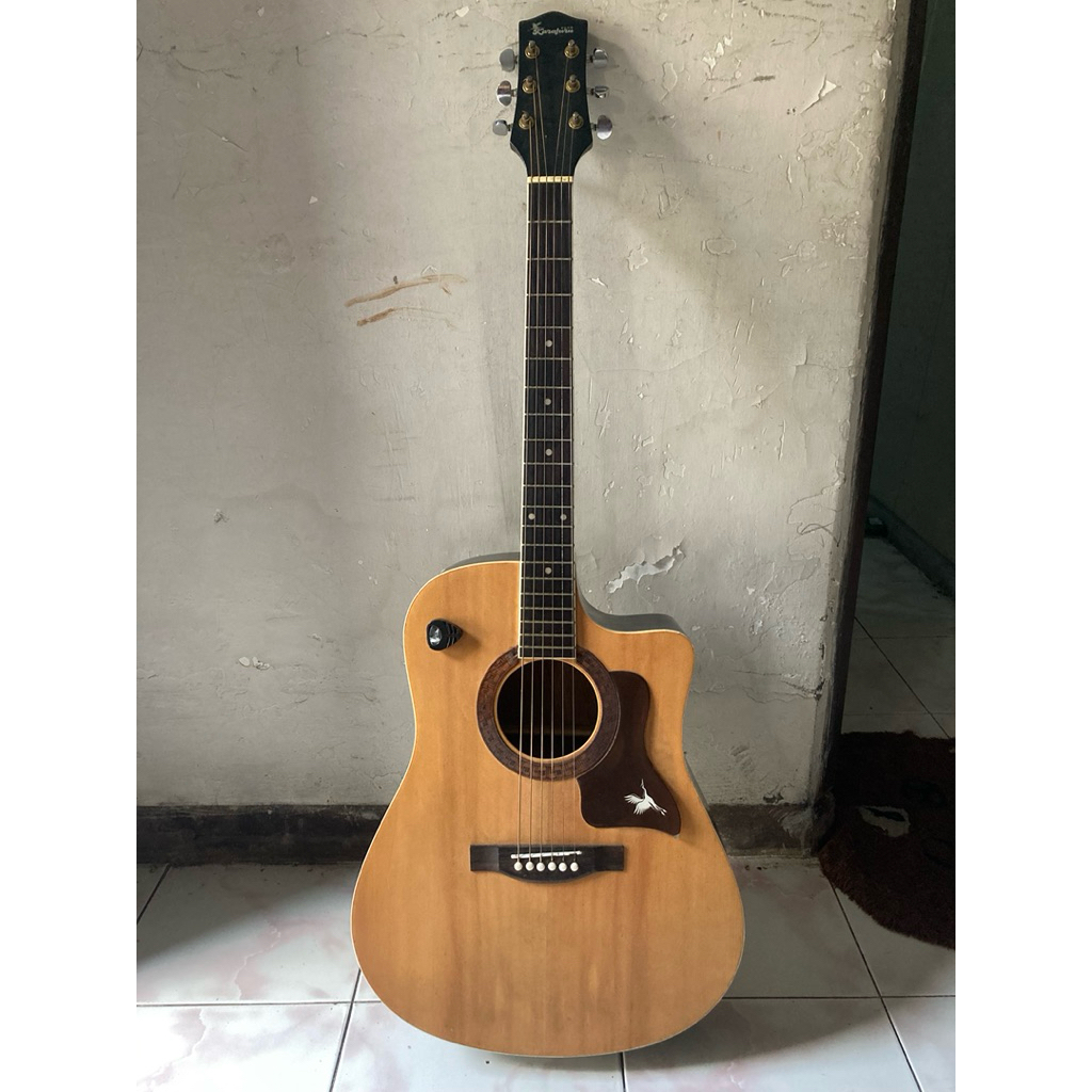 Gitar Karafuru Shiroi F