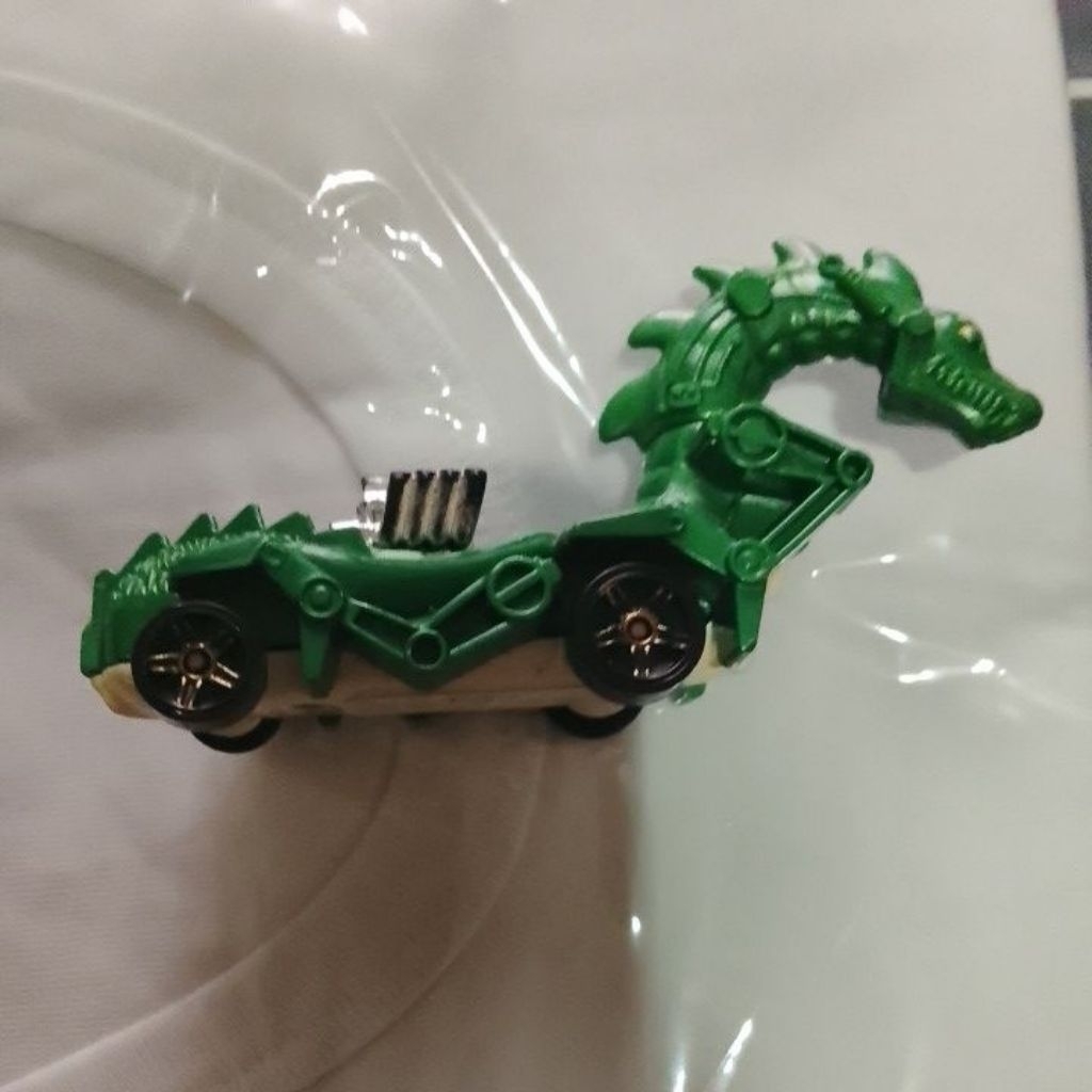 hotwheels Rodzilla warna hijau losse