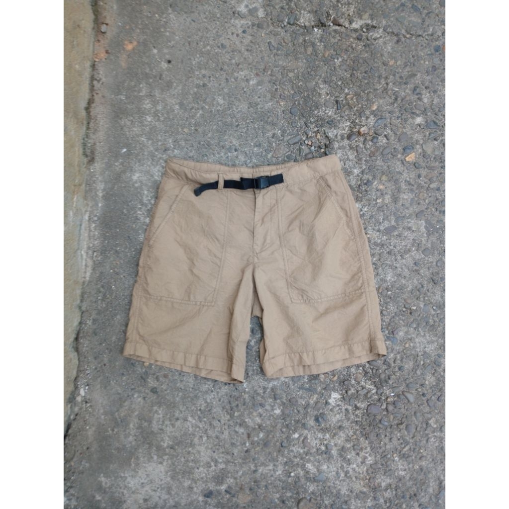 CELANA PENDEK UTILITY UNIQLO