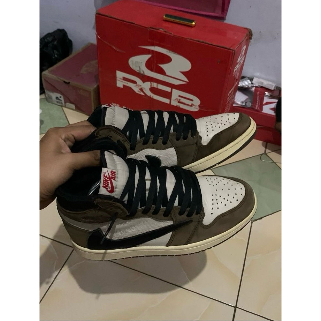 nike jordan travis