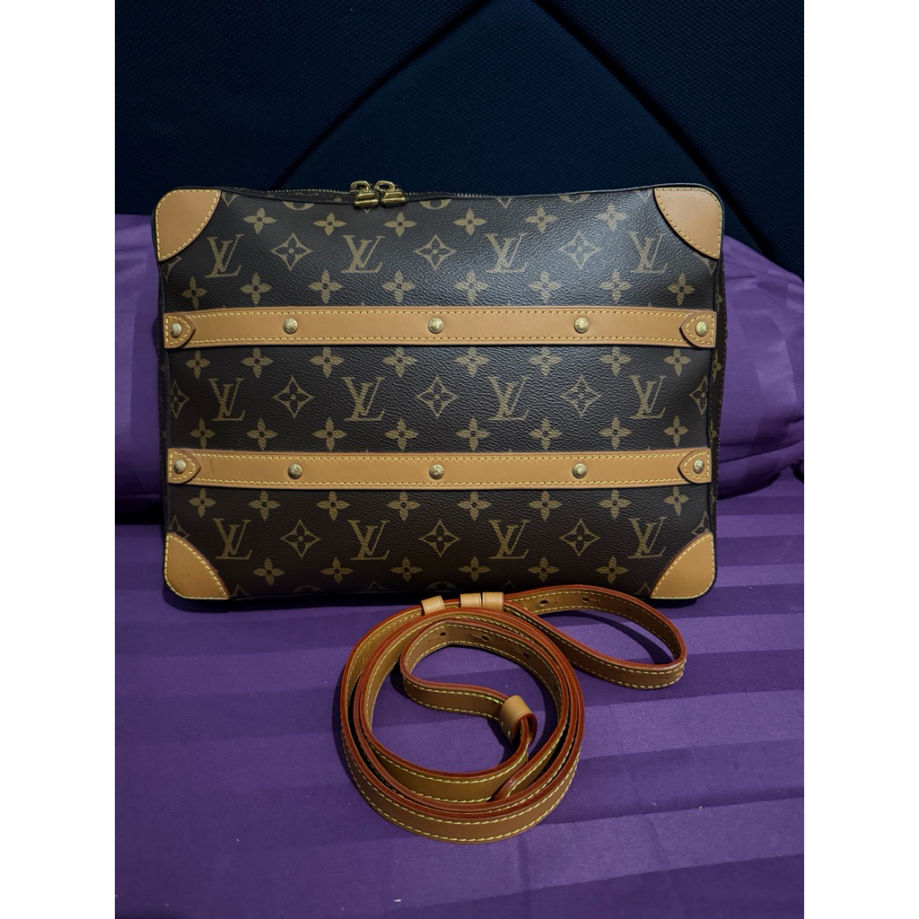 LV Soft Trunk Messenger 2019 Preloved