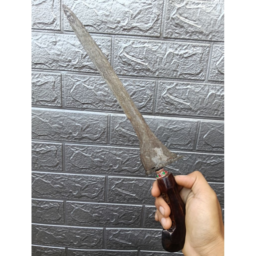 Keris Sepuh Pamor Rojo Gundolo