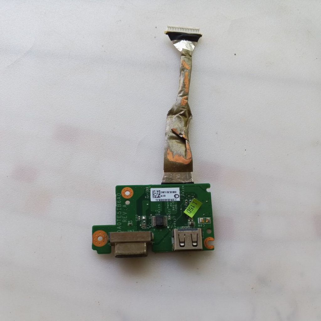 USB VGA Laptop Toshiba Satelite L740