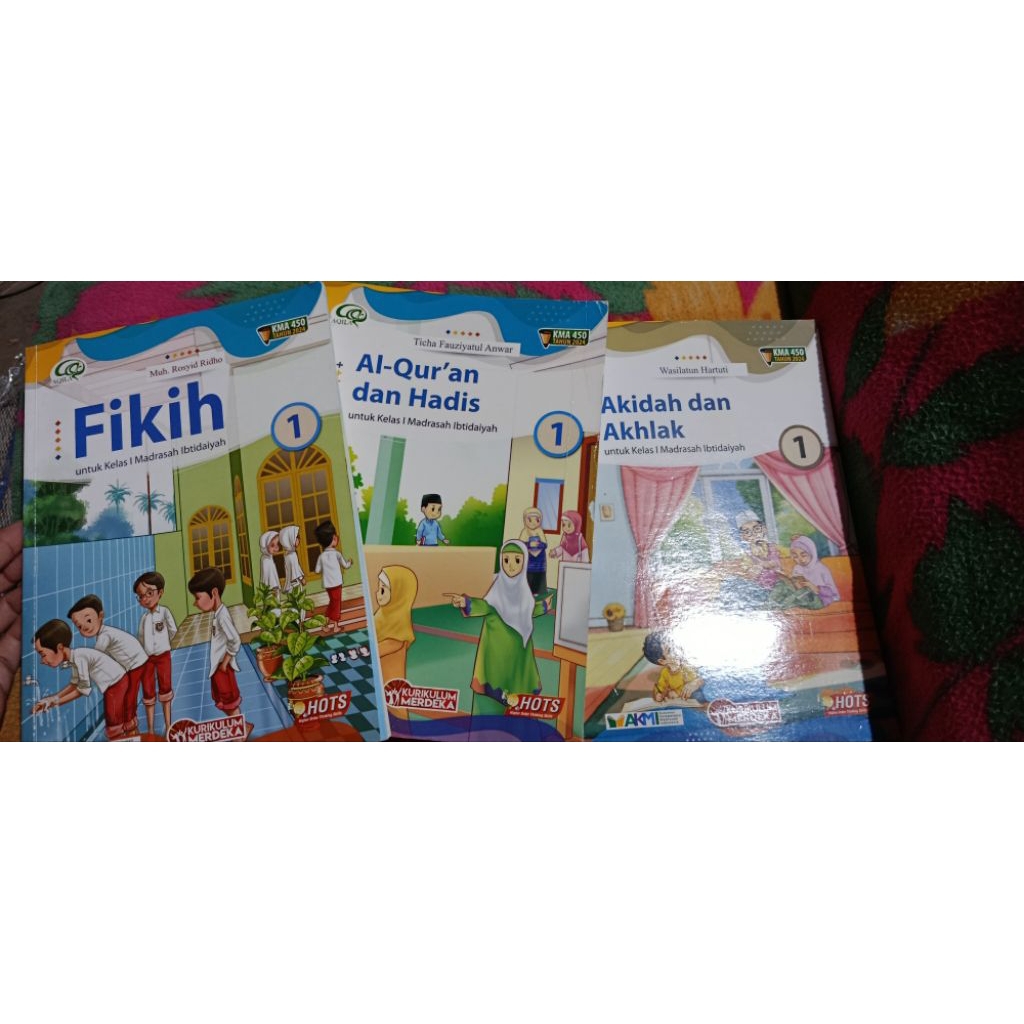 3Buku Tiga Serangkai Aqidah Akhlak, Fikih, AlQuran Hadis Kelas 1 MI