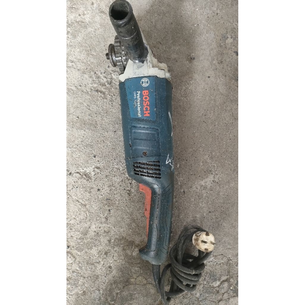 second Gerinda bekas Bosch 7inch  type GWS 2200 kondisi normal semua siap pakai kerja tanpa pengaman
