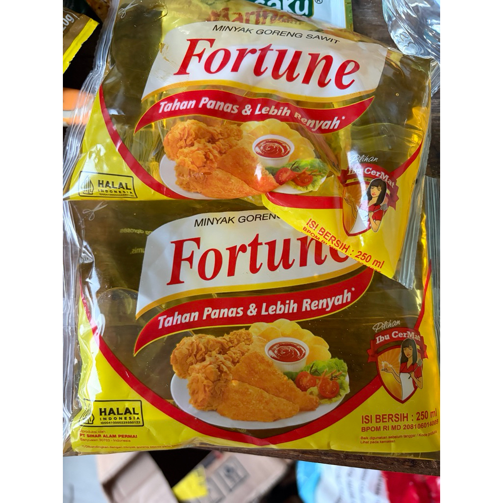 Minyak Goreng Fortune 250ml - Praktis, Higienis, Praktis