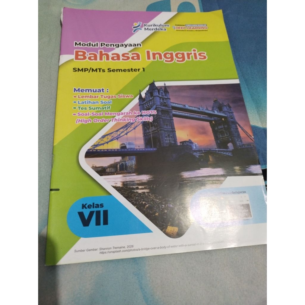 LKS Kelas 7 SMP - Media Pressindo ~ Matematika dan Bahasa Inggris