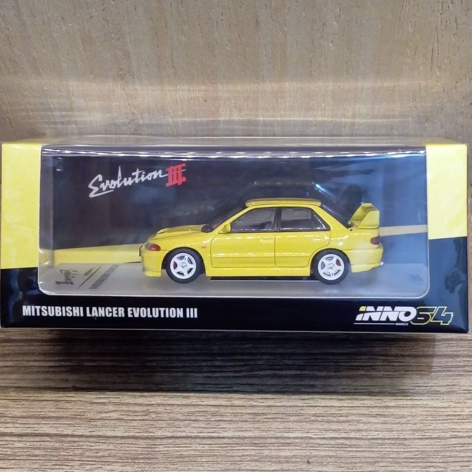 INNO64 MITSUBISHI LANCER EVOLUTION III YELLOW INNO 64