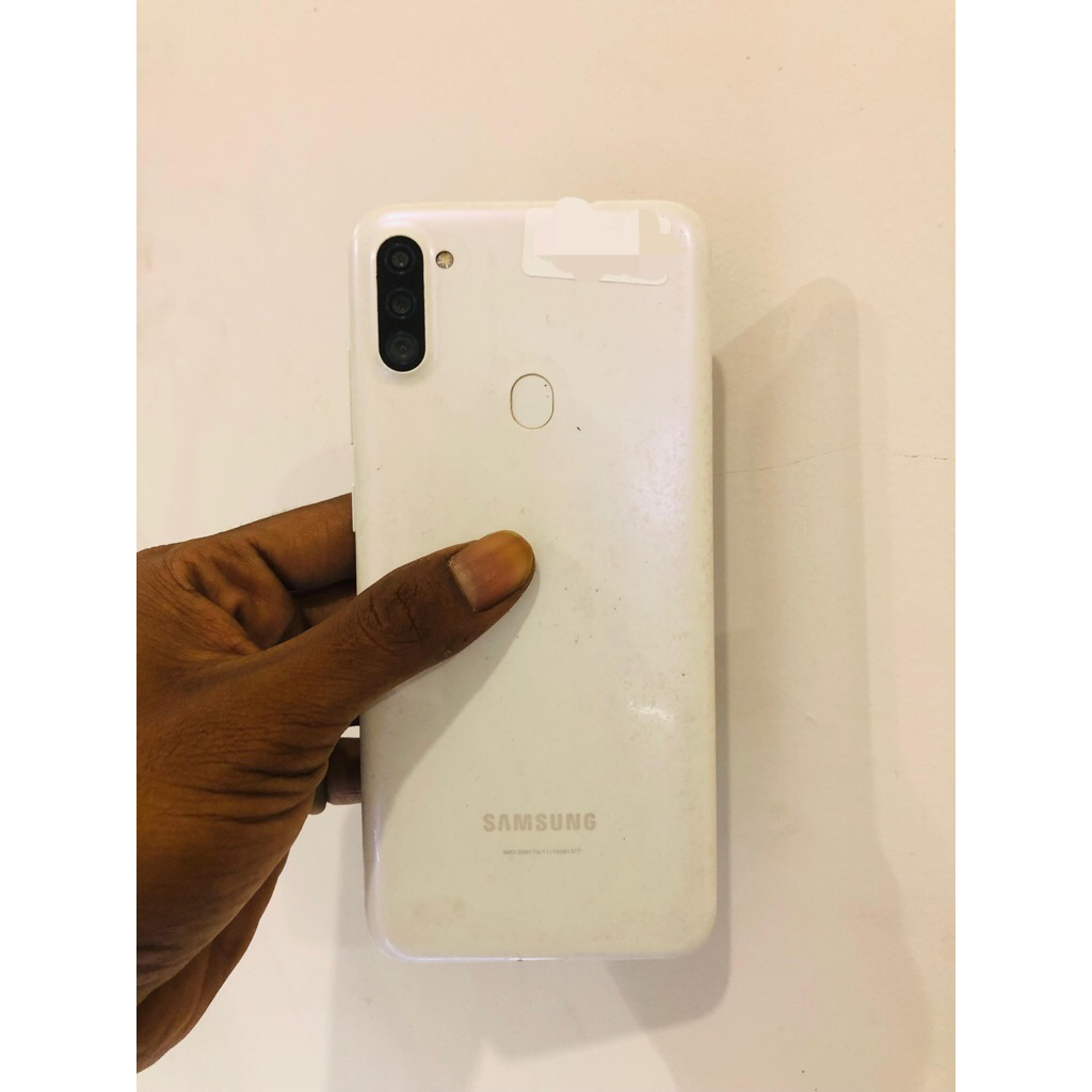 HANDPHONE ANDROID SAMSUNG A11 3/32 GB SECOND NORMAL