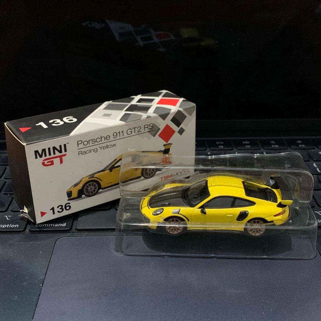 Mini GT MiniGT #136 Porsche 911 GT2 RS Racing Yellow MGT