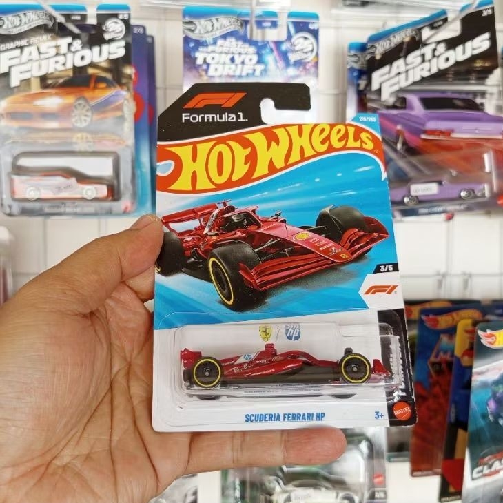 HOT WHEELS REGULER FORMULA ONE (F1) SCUDARIA FERRARI HP GRATIS PROTEKTOR