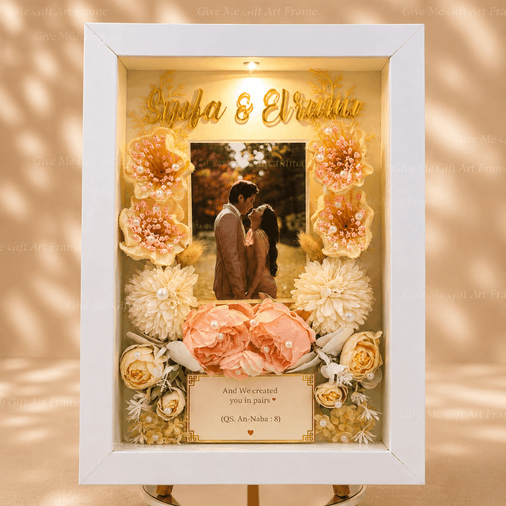 20x30x5 cm GiveMeGift Art Frame | Hadiah Bingkai 3D Custom dengan Lampu LED | Florist Frame 3D Artif