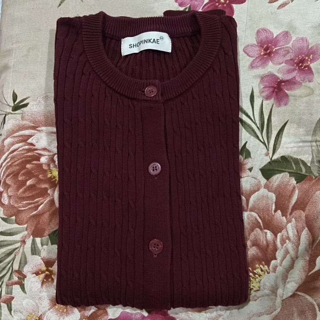 [Preloved] Cable Knit Cardigan | Shopinkae