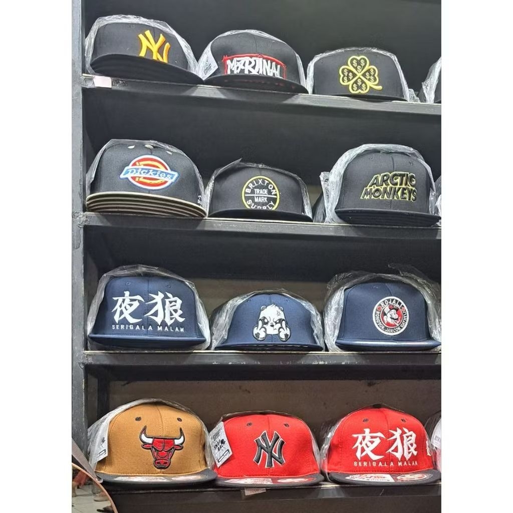 TOPI HIP HOP PRIA WANITA OUTDOOR || TOPI SNAPBACK || TOPI PANDA || TOPI PUNK || SRIGALA MALAM || ORA