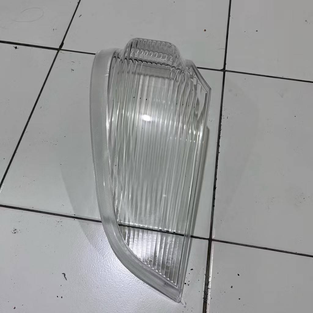 mika lampu sein canter depan canter ps110 ps125 original