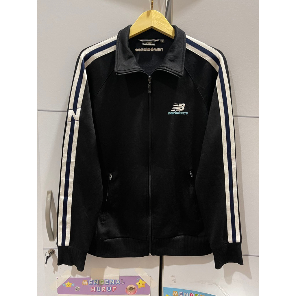 Jaket Tracktop NB Second Good Condition