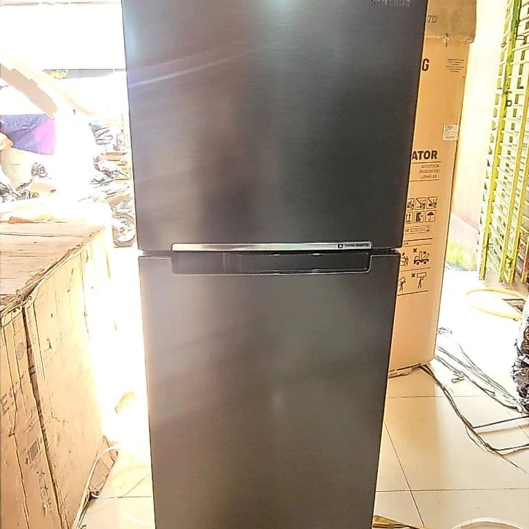 Kulkas 2 Pintu SAMSUNG RT29K503JB1 Inverter