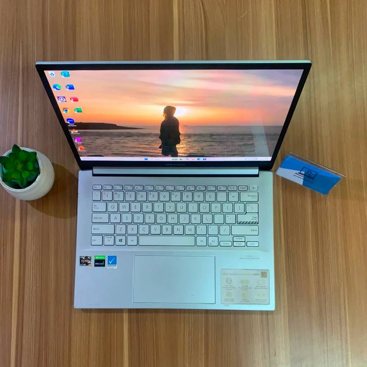 ASUS VIVOBOOK PRO 14 OLED AMD RYZEN 7 5800H RAM 8GB SSD 512GB RTX 3050 I SECOND/BEKAS