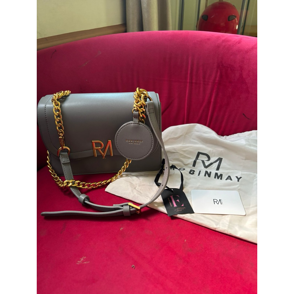 Preloved RobinMay